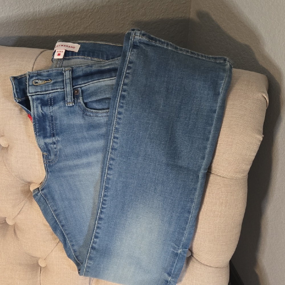 Lucky Brand Blue Skinny Jeans with Classic Denim Style